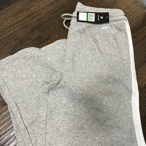NWT Fila Sweatpants in L